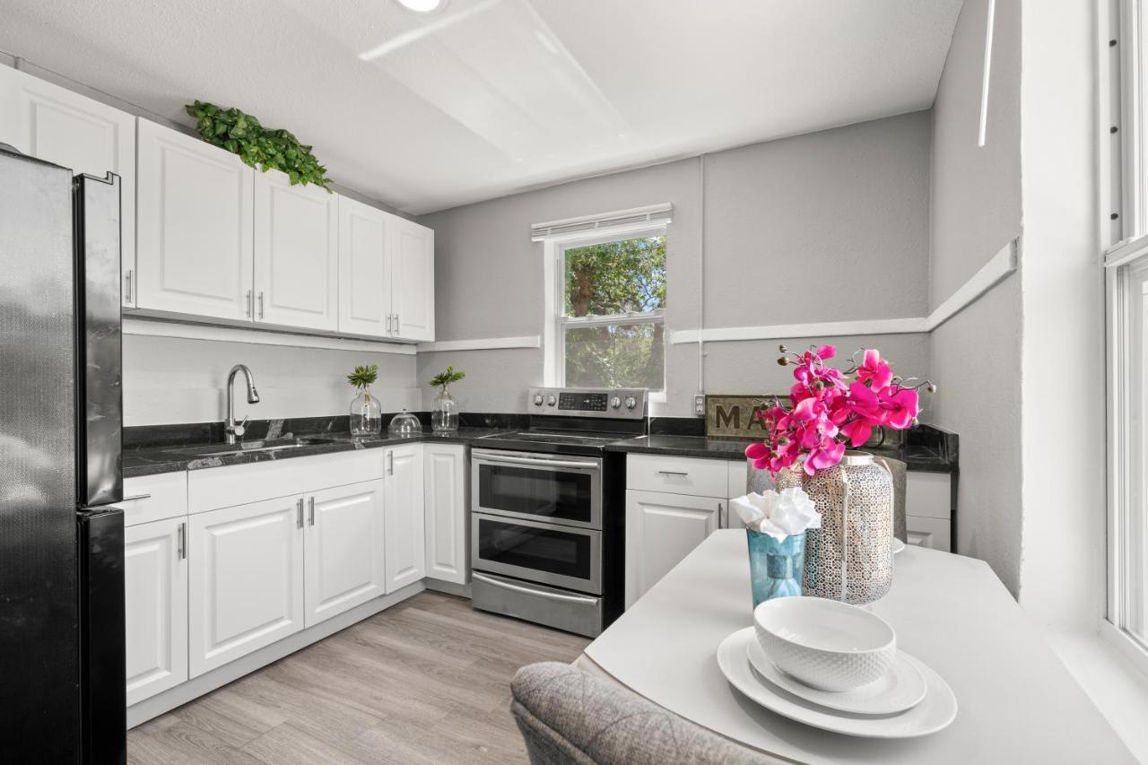 St. Petersburg Downtown Apartments 외부 사진